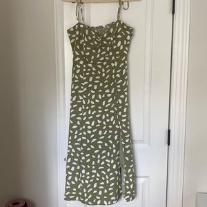 Lulus Party in Paris Sage Green Print Tie-Strap Midi Dress, size Medium